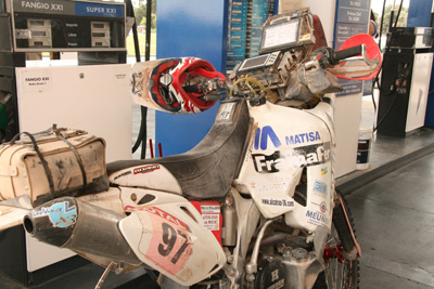 097 Alain Delaunays Honda looks well used.jpg